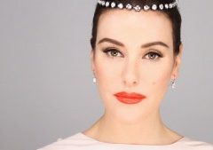 (video) A Beautiful Audrey Hepburn Look
