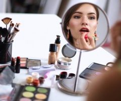 Amazing Choice of 33 Makeup Organizers