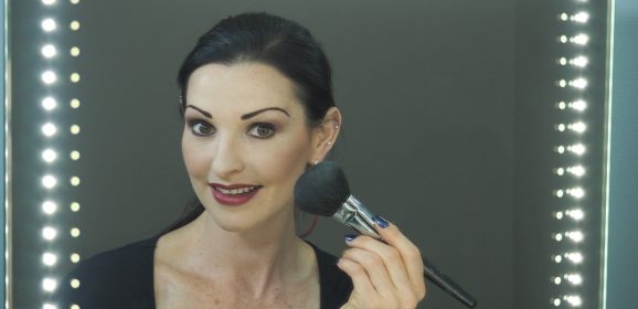 Video Natural Look to Night Time Glamour