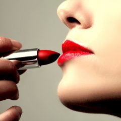 Are you Feed Up with Dry Lips?